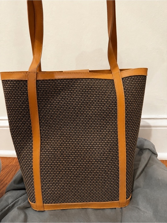 Maxx New York Handbags - NWT Max New York Woven Tote Bag Tan & Black Structured Shopper Tote